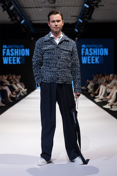 LOOK 11