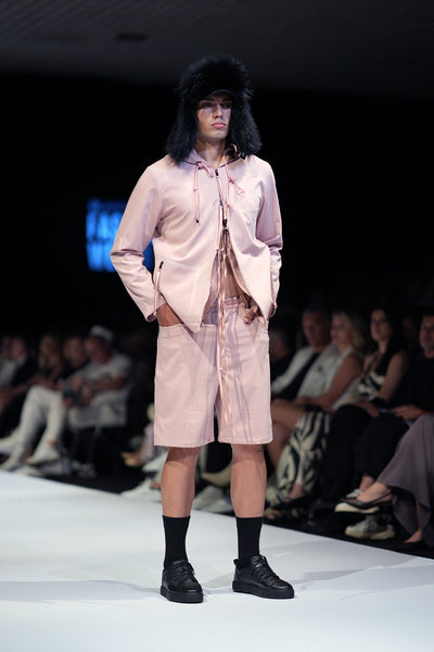LOOK 18