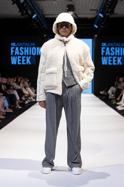 LOOK 3