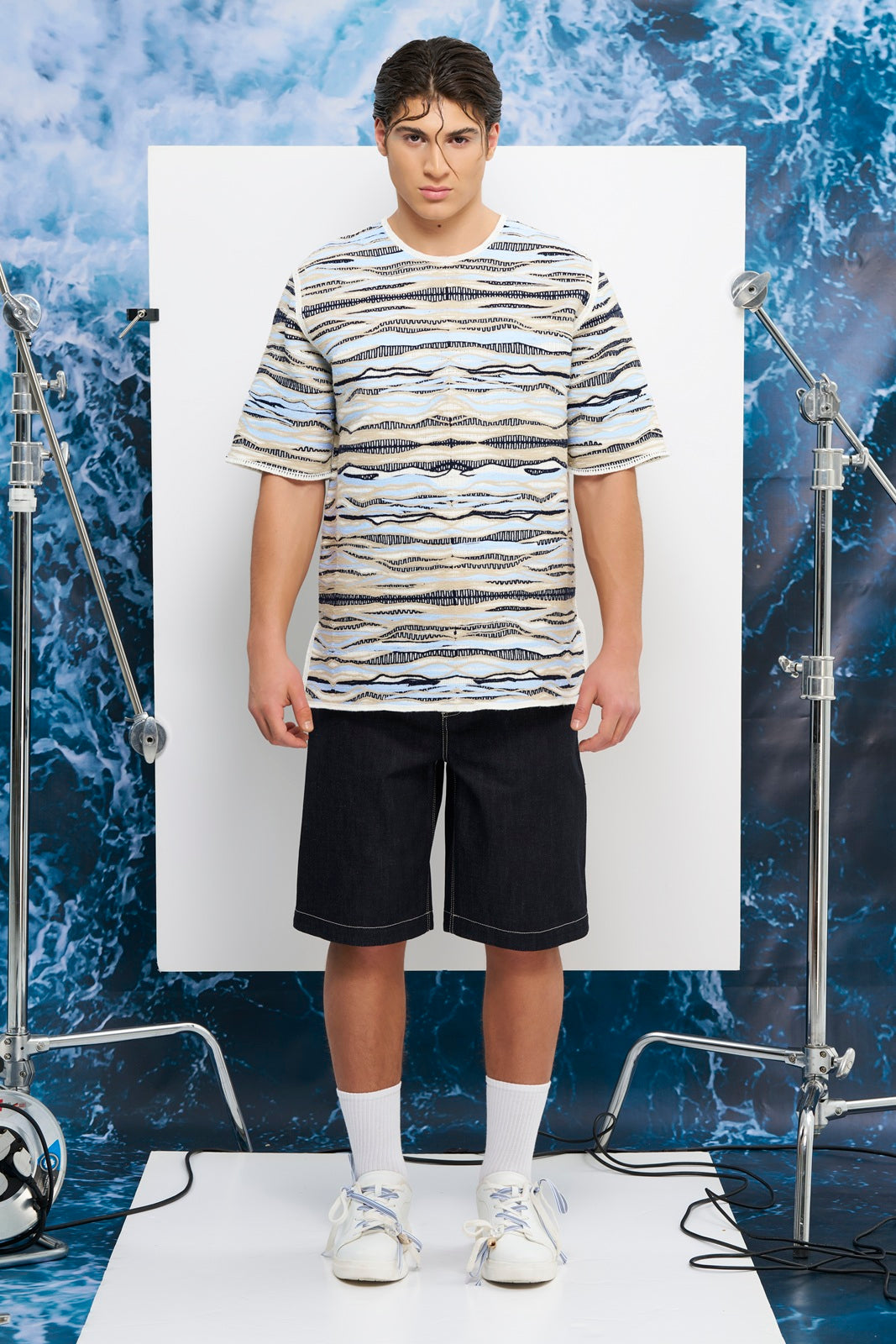 T-SHIRT & SHORTS OF RUG